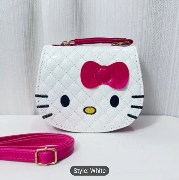 Hello Kitty White and Pink Quilted Bag - Picture 4 of 8